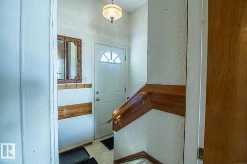 14107 58 Street, Edmonton, AB 