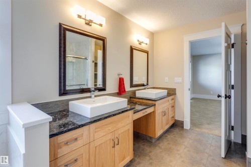 11026 80 Avenue, Edmonton, AB 