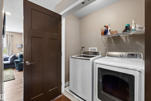 102 Richmond Link, Fort Saskatchewan, AB - Indoor Photo Showing Laundry Room
