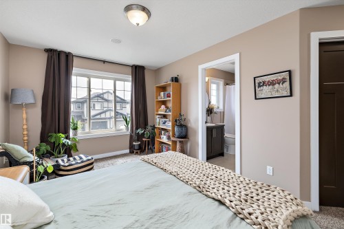 102 Richmond Link, Fort Saskatchewan, AB - Indoor Photo Showing Bedroom