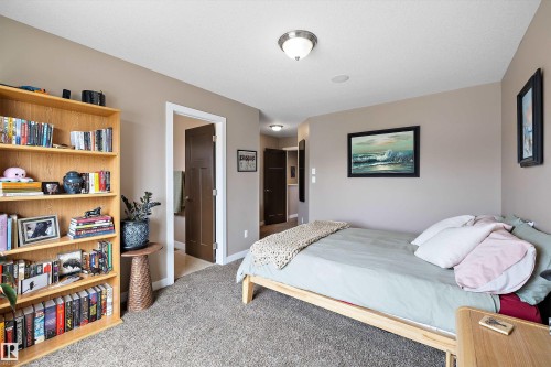 102 Richmond Link, Fort Saskatchewan, AB - Indoor Photo Showing Bedroom