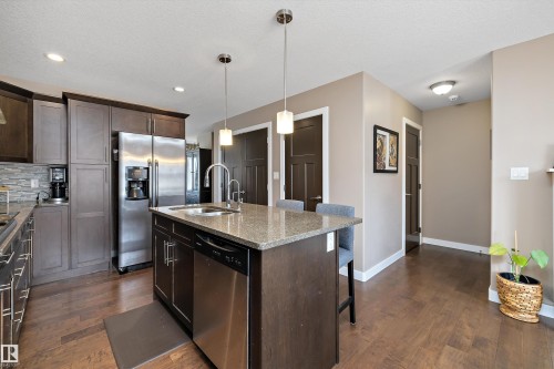102 Richmond Link, Fort Saskatchewan, AB - Indoor Photo Showing Kitchen With Double Sink With Upgraded Kitchen