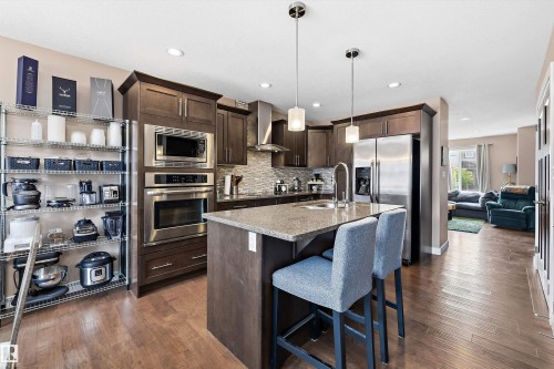 102 Richmond Link, Fort Saskatchewan, AB - Indoor Photo Showing Kitchen With Upgraded Kitchen