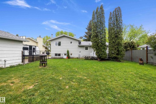 52 Alexander Drive, Leduc, AB 