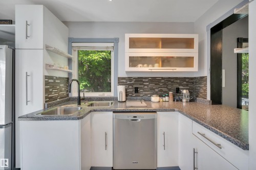 3631 108 Avenue, Edmonton, AB 