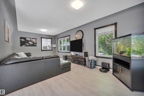 3631 108 Avenue, Edmonton, AB 