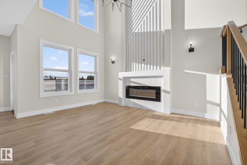 72 Hemingway Crescent, Spruce Grove, AB 