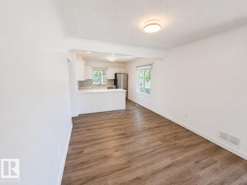 Upper 11348 111 Avenue Nw, Edmonton, AB 
