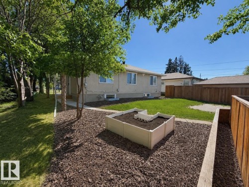 Upper 11348 111 Avenue Nw, Edmonton, AB 