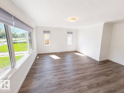 Upper 11348 111 Avenue Nw, Edmonton, AB 