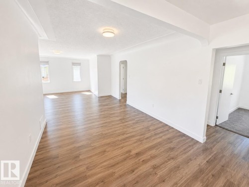 Upper 11348 111 Avenue Nw, Edmonton, AB 