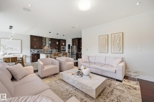 1024 Armitage Crescent, Edmonton, AB 
