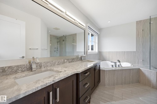 1024 Armitage Crescent, Edmonton, AB 