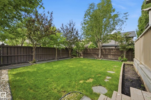 1024 Armitage Crescent, Edmonton, AB 