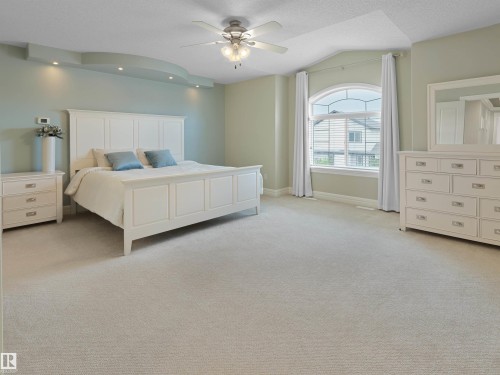 16011 46 Street, Edmonton, AB 