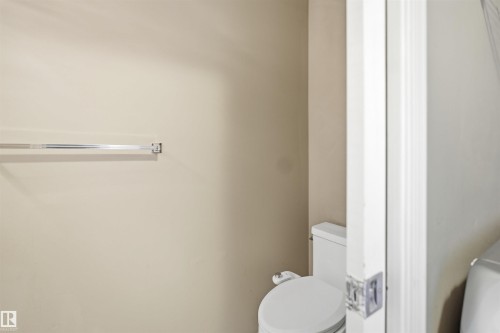 2610 33A Street, Edmonton, AB - Indoor Photo Showing Bathroom