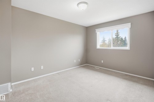 2610 33A Street, Edmonton, AB - Indoor Photo Showing Other Room