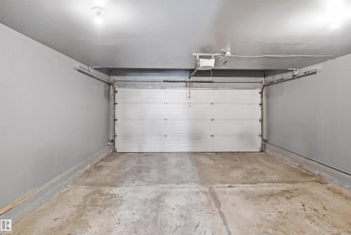 2610 33A Street, Edmonton, AB - Indoor Photo Showing Garage