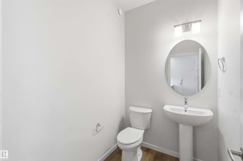 1088 Mcleod Avenue, Spruce Grove, AB - Indoor Photo Showing Bathroom