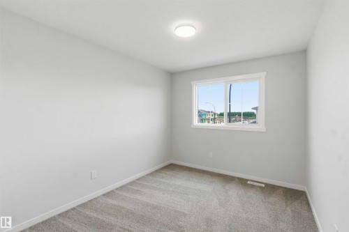 1088 Mcleod Avenue, Spruce Grove, AB - Indoor Photo Showing Other Room