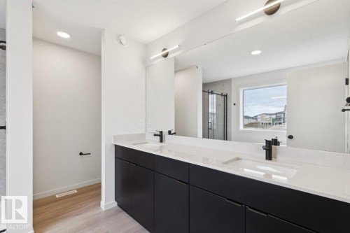 7351 Klapstein Crescent, Edmonton, AB 