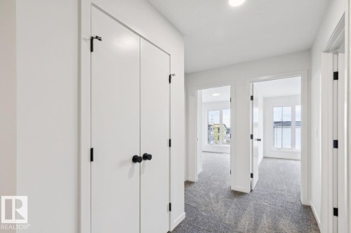7351 Klapstein Crescent, Edmonton, AB 