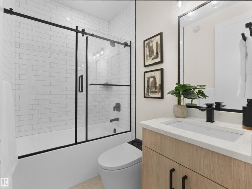 8134 77 Avenue, Edmonton, AB 
