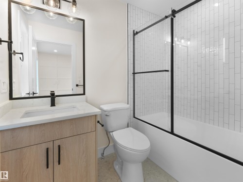 8134 77 Avenue, Edmonton, AB 
