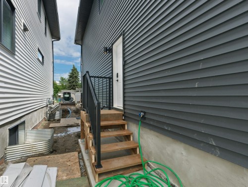 8134 77 Avenue, Edmonton, AB 
