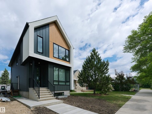 8134 77 Avenue, Edmonton, AB 