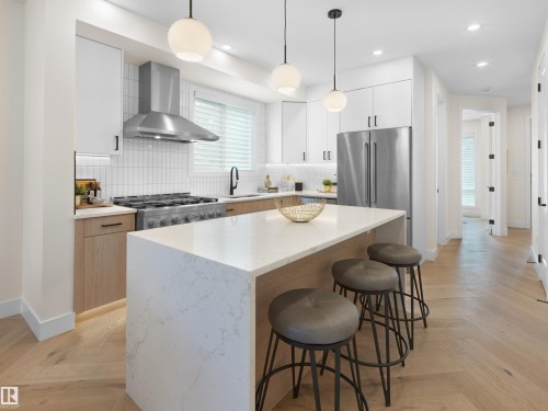 8134 77 Avenue, Edmonton, AB 