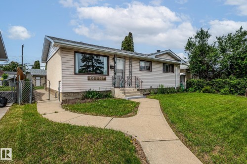 13816 62 Street  Edmonton, AB T5A 1P7