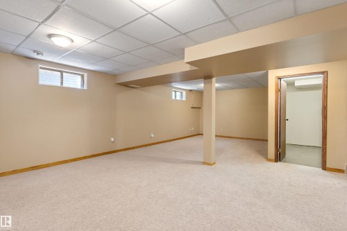 9231 169 Avenue, Edmonton, AB 