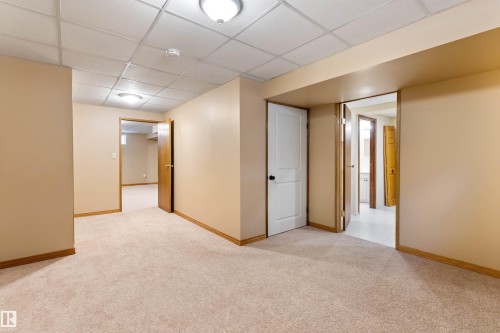 9231 169 Avenue, Edmonton, AB 