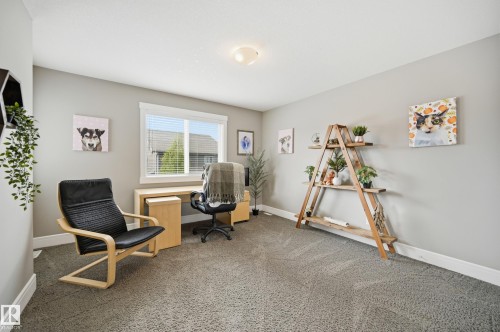 Office - 5430 Edworthy Way, Edmonton, AB - Indoor