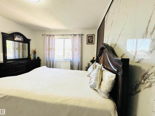 40 Pinecliff Close Ne, Calgary, AB 