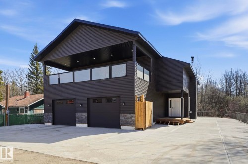 213 2 Avenue   Rural Wetaskiwin County, AB T0C 1X0
