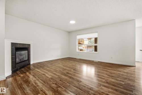 1526 37C Avenue, Edmonton, AB 