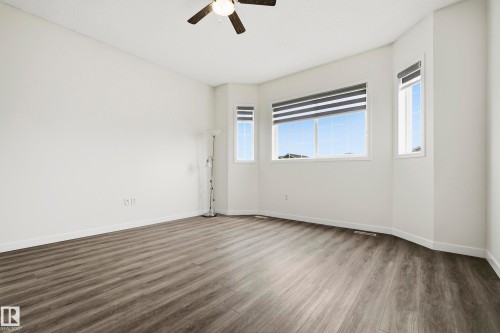 1526 37C Avenue, Edmonton, AB 