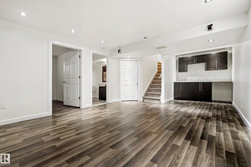 1526 37C Avenue, Edmonton, AB 