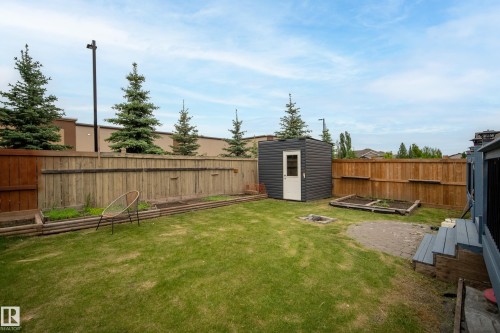 1526 37C Avenue, Edmonton, AB 