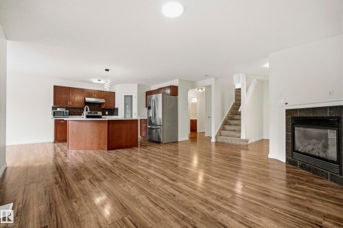1526 37C Avenue, Edmonton, AB 