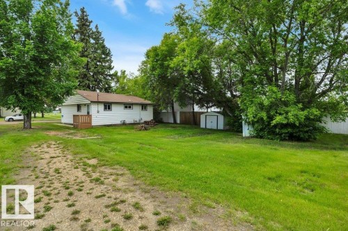 4712 47 Avenue, Wetaskiwin, AB 