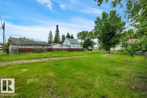 4712 47 Avenue, Wetaskiwin, AB 