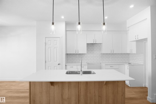 242 Elliott Wynd, Fort Saskatchewan, AB 