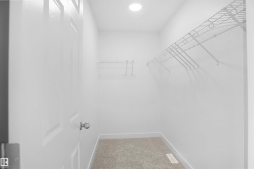 242 Elliott Wynd, Fort Saskatchewan, AB 
