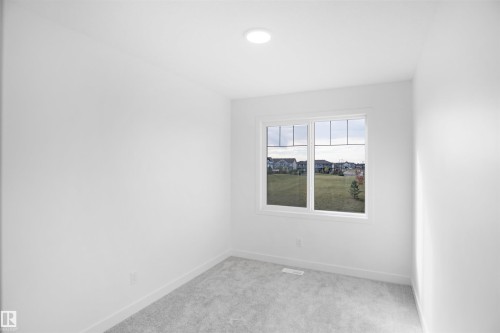 242 Elliott Wynd, Fort Saskatchewan, AB 