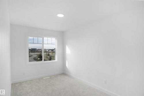 242 Elliott Wynd, Fort Saskatchewan, AB 