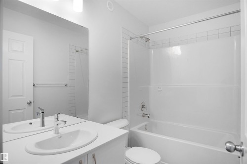 242 Elliott Wynd, Fort Saskatchewan, AB 