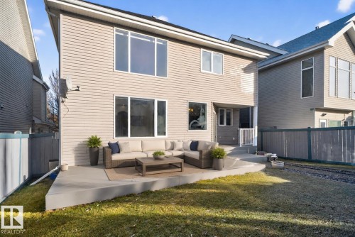 613 Stewart Crescent, Edmonton, AB 